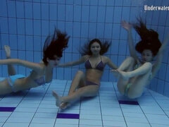 Underwater Show featuring truelove's blonde video