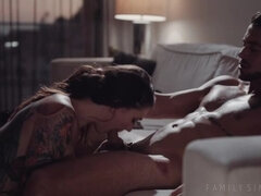 흑갈색 머리, 음경, 가족, 핑거링, 대단히, 삼키다, 금기, 문신