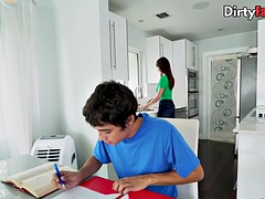 Busty stepmom teaching teen how to suck stepbrother as a couple