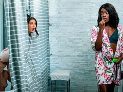 Iso perse, Isot tissit, Ruskeahiuksinen, Selkäsauna, Itsetyydytys, Äiti jota haluaisin panna, Luonnolliset tissit, Pillu