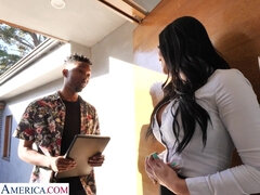 Lízaní zadků, Kotě, Velké péro, Černé, Hardcore, Mezirasové, Milf žcbp, Přírodní prsa