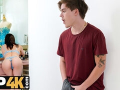 18, Isot tissit, Ruskeahiuksinen, Puuma, Vanhempi, Äiti, Hänen, Äitipuoli