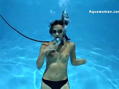 Fetisch, Solo, Under vattnet