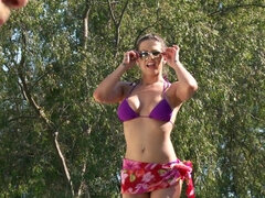 Grande cazzo, Pompino, Brunetta, Schizzo di sborra, Hd, Tette naturali, Festa, Piscina   biliardo
