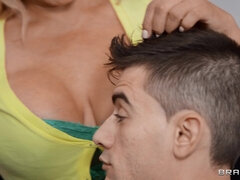 MILF Hairdresser Alexa Blun fucks Jordi El Nino Polla