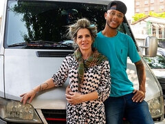 Анальный секс, Из жопы в рот, Автобус, Бабушки, Зрелые, Жесткий секс, Тату