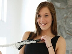 Μεγάλος κώλος, Μεγάλος πούτσος, Πίπα, Αυτοκίνητο, Σε στάση σκύλου στα τέσσερα, Φυσικά βυζιά, Κοκκαλιάρης, Βυζιά