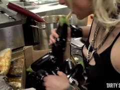 Tvrdo, Extrémna, Zející, Hardcore, Dospelé, Milf  mčbp, Peniaze, Orgie