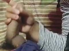 アナル, デカチン, 指いじり, 手コキする, 自家製, インド人, コキ, ラフ
