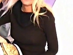 Blond dansk hustru