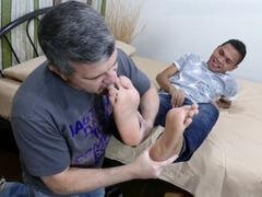 Kont, Brits, Homo, Zuigen