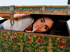 Iso perse, Suihinotto, Ruskeahiuksinen, Takaapäin, Taipuisa, Pienikokoinen, Teini, Tissit