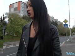 Amatør, Store bryster, Brunette, Pik, Mor jeg gerne vil kneppe, Mor, Penge, Udendørs