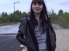 18 ans, Brunette brune, Européenne, Petite femme, Pov, Maigrichonne, Adolescente, Jouets