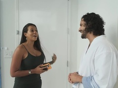 Amatoriale, Culo grosso, Tette grandi, Brunetta, Albergo, Latina, Orgasmo, Schizzi