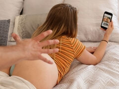 Blondína, Kuřba, Spermie v puse, Striekanie semena, Honění, Výprask, Stripping, Teenka