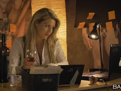 Duże cycki, Czarny, Brytyjski, Dildo, Styl na pieska, Palcówka, Tatuaż, Wibrator