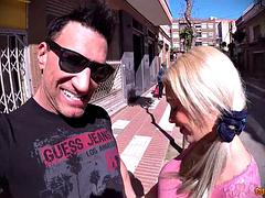 Loiroa, Boquete, Público, Espanhola, Sexo grupal a três