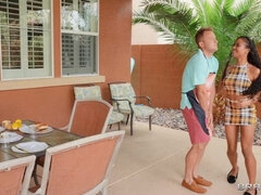 Incroyable, Nana, Sucer une bite, Nénés