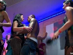 Habillées, Club, Tir de sperme, Poupée, Interracial, Satin, Echangistes, Mouillée