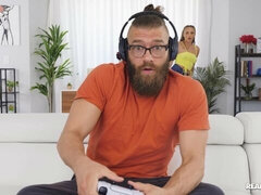 Anal, Stor kuk, Avsugning, Doggystyle, Flexibel, Hardcore, Latina, Tonåring
