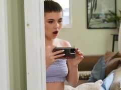 Ruskeahiuksinen, Lesbo, Selkäsauna, Äiti jota haluaisin panna, Pienikokoinen, Pillu, Lyhyt tukka, Tissit