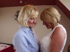 Toccando, Hd, Lesbica, Matura, Mamma che vorrei scoparmi, Orgasmo, Figa, Calze