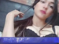 18 jahre, Füsse, Laktieren, Masturbation, Muschi, Solo, Elasthan, Strümpfe