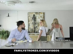 Store pupper, Blond, Kukk suging, Utroskap, Dype svelg, Slikking, Milf, Tabu