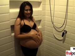 Amateur Sex Thai pregnant Pat giving handjob