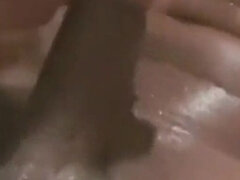Afrikaans, Enthousiasteling, Badkamer, Zwart, Sperma shot, Handbeurt, Masturbatie, Alleen