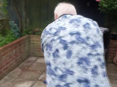 Velike joške, Busty, Dedek, Babica, Hardcore, Naravne joške, Zunaj, Joške