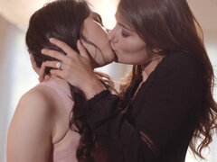 Passionate kiss turn out in a torrid make out session Adria Rae and Valentina Nappi