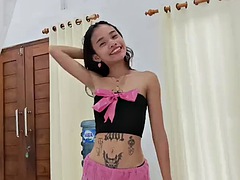 Bebê, Boquete, Filipina  da filipina, Hardcore, Lambendo, Pontos de vista, Tatuagem, Adolescente