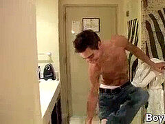 ultra-kinky guy Zack Randall shoots jizm after wanking in shower