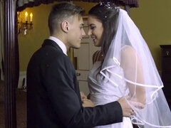 Bride Hd Videos Free Porn With Slutty Brides That Need Cocks