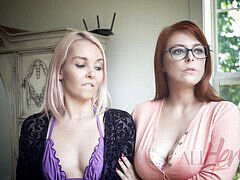 Blasen, Besamung, Futanari, Lesbisch, Rotschopf, Jungendliche (18+)