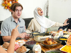 Thanksgiving dinner with Arab teen guest
