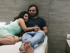 69, Asiater, Kukk suging, Hardcore, Inder, Kyssing, Moden, Moden anal