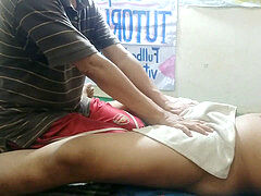 Indonésienne, Massage
