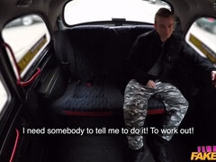 Blondi, Suihinotto, Auto, Kermakakku, Nainen, Selkäsauna, Ulkona, Pillu