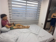 18, Stor røv, Komme i munden, Sædskud, Hjemmelavet, Hård sex, Sprøjter, Teenager