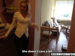 Amatør, Blondine, Pik sutte, Par, Tjekke, Hjemmelavet, Slikning, Kone byt