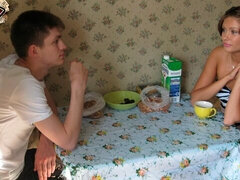 Kuřba, Brunetka, Cuckold, Na pejska, Fetiš, Kuchyně, Přírodní prsa, Ruské