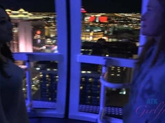 Laarzen, Bruinharig, Voeten, Vriendin, Spijkerbroeken, Masturbatie, Doordringend, Kut duiken