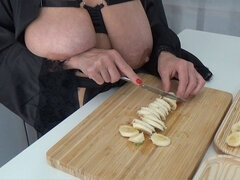 Amatoriale, Cibo, Piede fetish, Mamma che vorrei scoparmi, Tette naturali, Russa, Tette cascanti, Bagnata