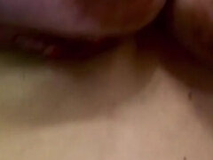 Amatööri, Isot tissit, Maitoa vuotava, Vanhempi, Nännit, Roikkuvat tissit