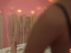 Zadek, Ložnice, Na pejska, Přírodní prsa, Pička, Teenka, Tanga, Kozičky