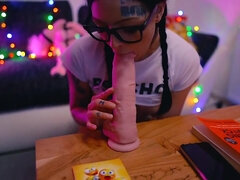 Traseiro, Morena, Garganta funda, Fêmea, Hd, Natural, Orgasmo, Solo chão