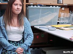 Hinterzimmer, Blasen, Geschnappt, Zierlich, Polizei, Muschi, Taboo, Jungendliche (18+)